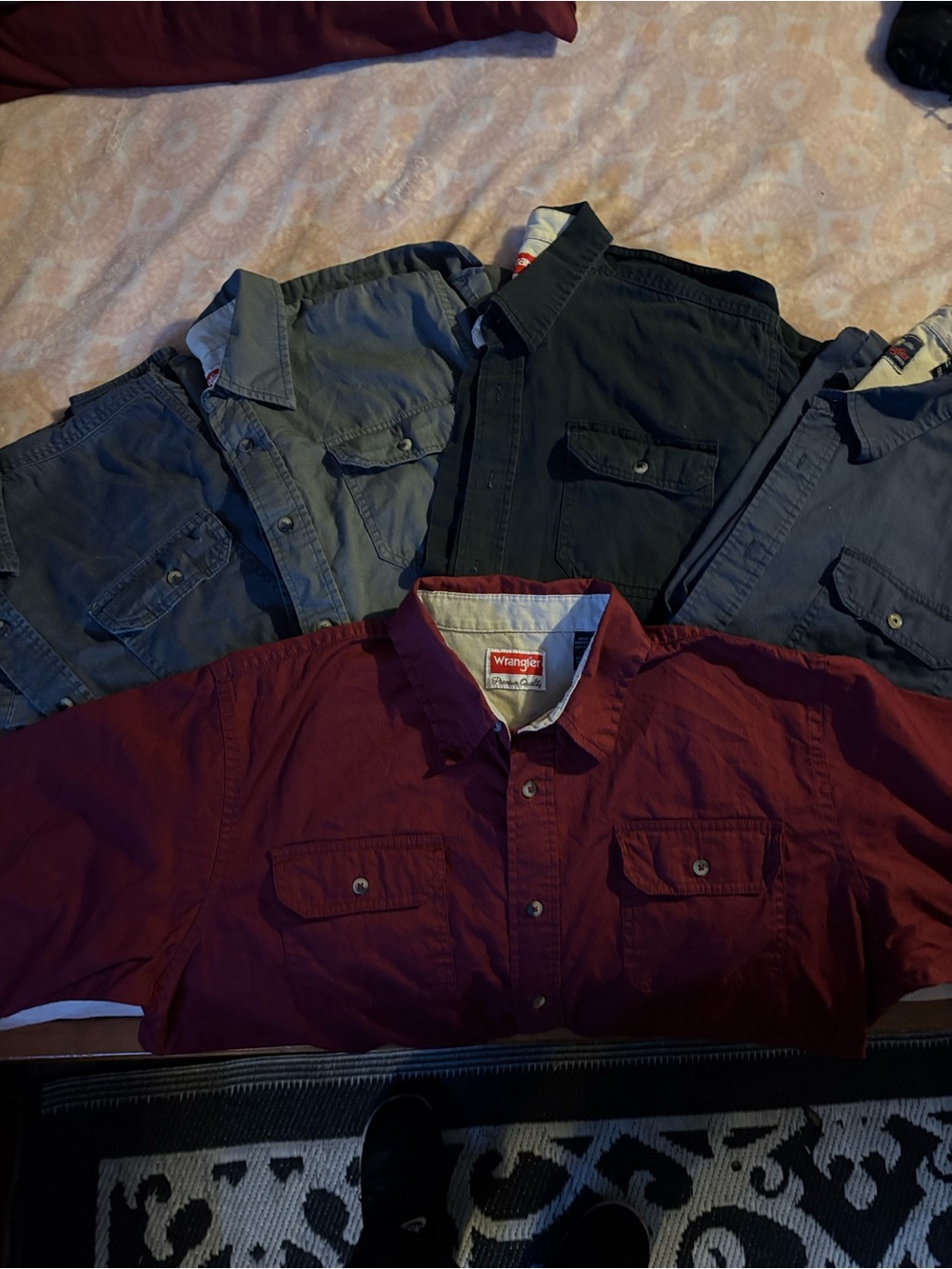 Lot of 5 Original Wrangler Men's button up shirts. 2 long sleeves